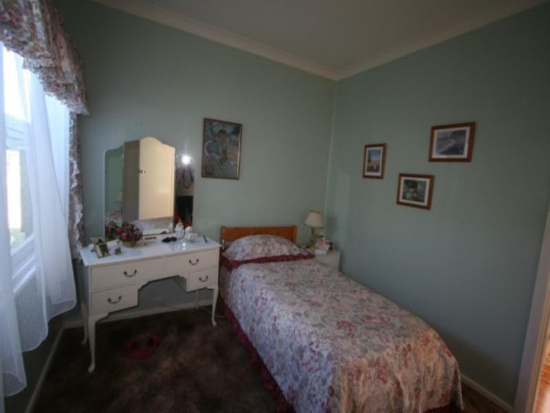 139 Miles Street, Tenterfield NSW 2372