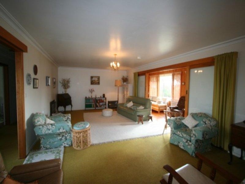 100 Martin Street, Tenterfield NSW 2372