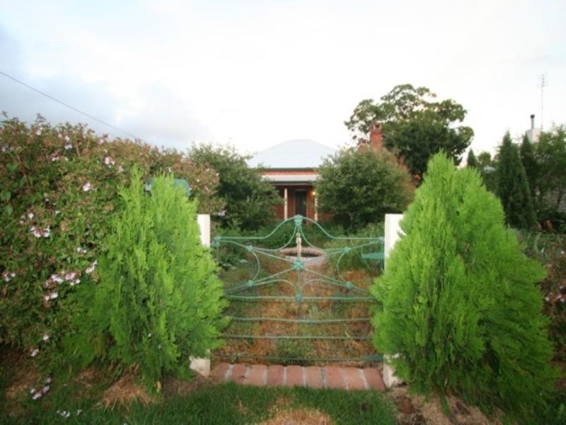 50 Wood Street, Tenterfield NSW 2372