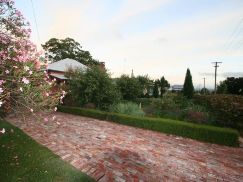50 Wood Street, Tenterfield NSW 2372