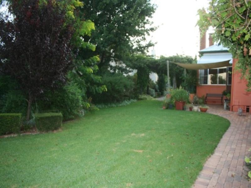 50 Wood Street, Tenterfield NSW 2372