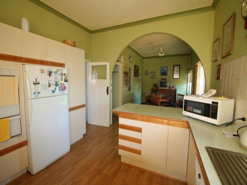 132 Miles Street, Tenterfield NSW 2372