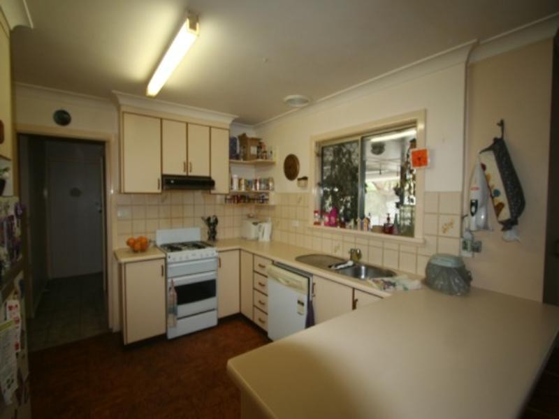 258 Douglas Street, Tenterfield NSW 2372