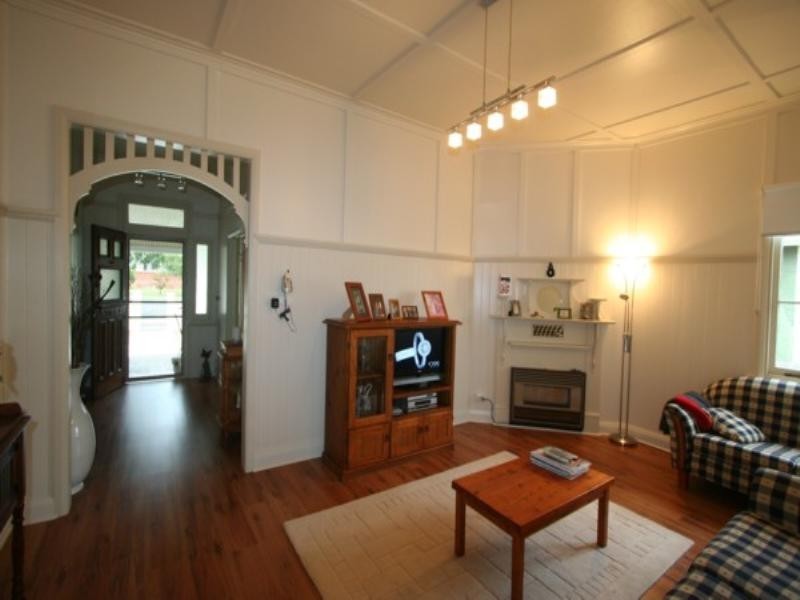 180 Manners Street, Tenterfield NSW 2372