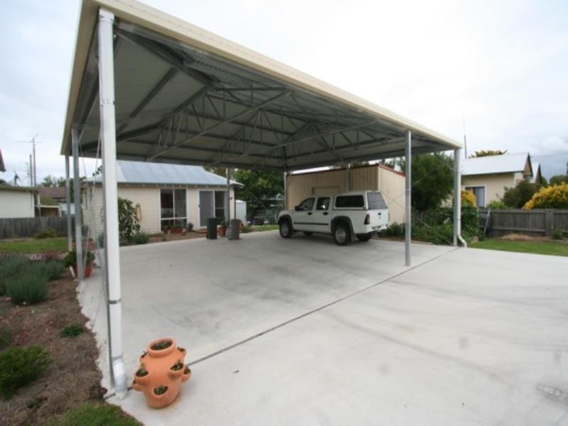 180 Manners Street, Tenterfield NSW 2372