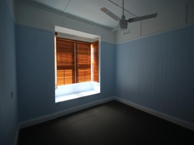 119 Douglas Street, Tenterfield NSW 2372