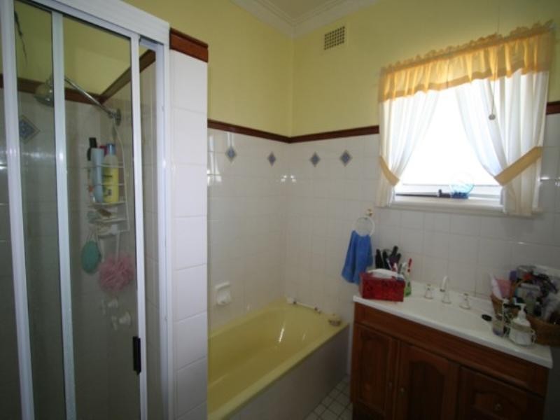 39 Margaret Street, Tenterfield NSW 2372