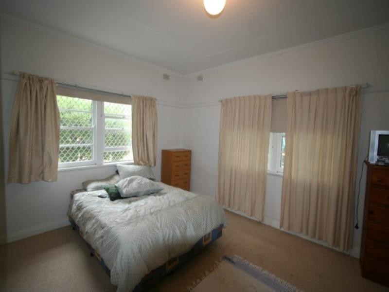 25 Duncan Street, Tenterfield NSW 2372