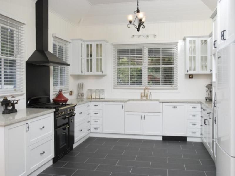 81 Logan Street, Tenterfield NSW 2372