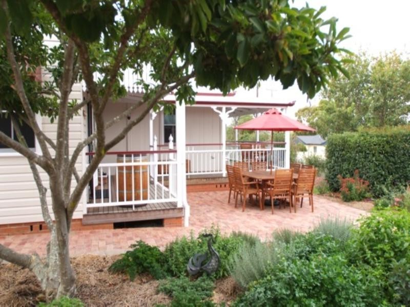 81 Logan Street, Tenterfield NSW 2372