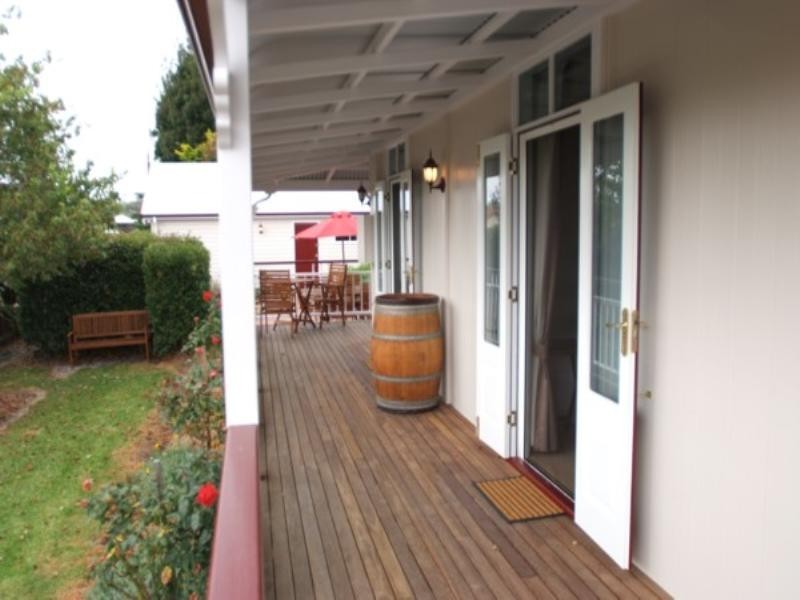 81 Logan Street, Tenterfield NSW 2372