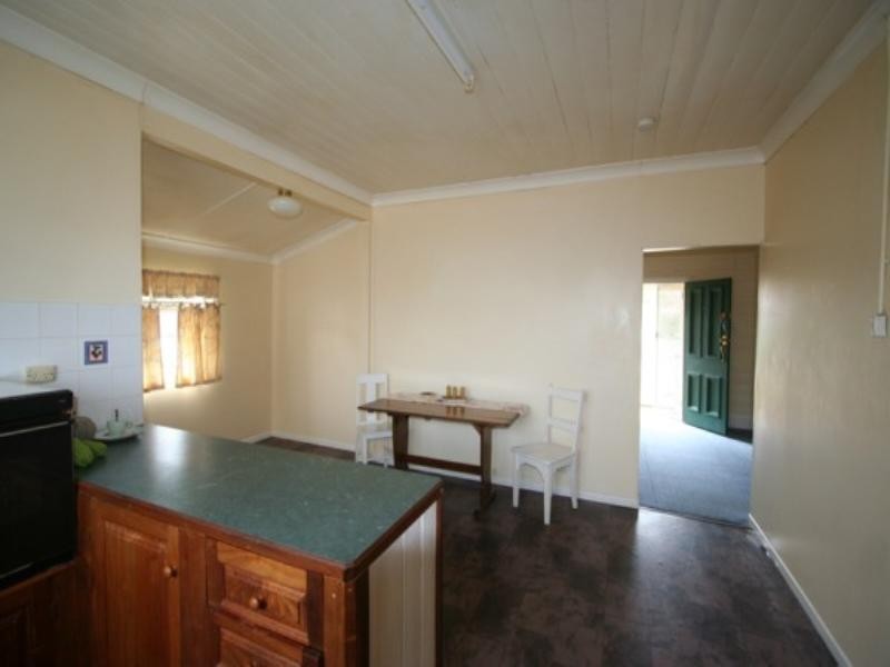 29 Railway Street, Tenterfield NSW 2372