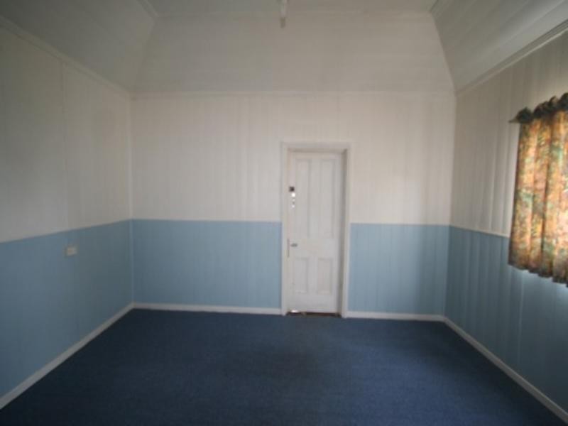 29 Railway Street, Tenterfield NSW 2372