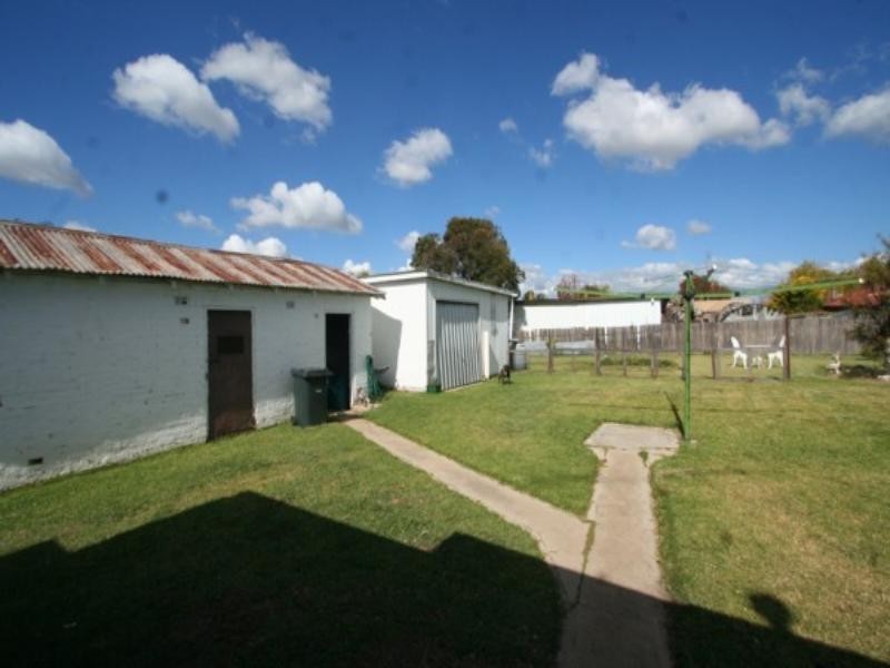 17 High Street, Tenterfield NSW 2372