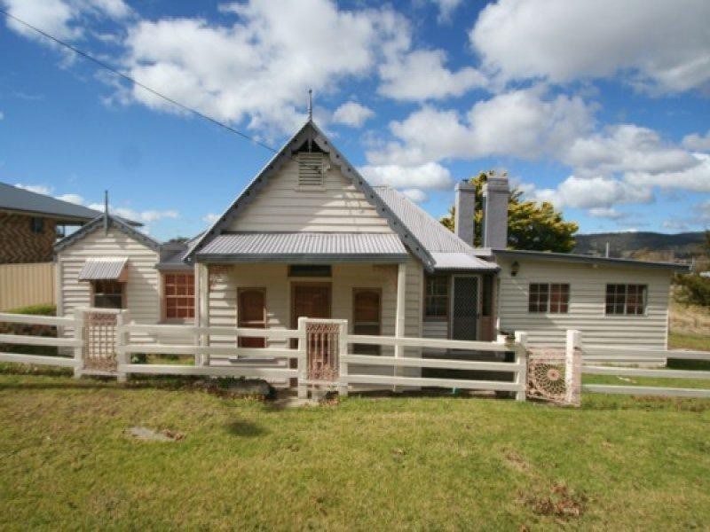 179 Pelham Street, Tenterfield NSW 2372