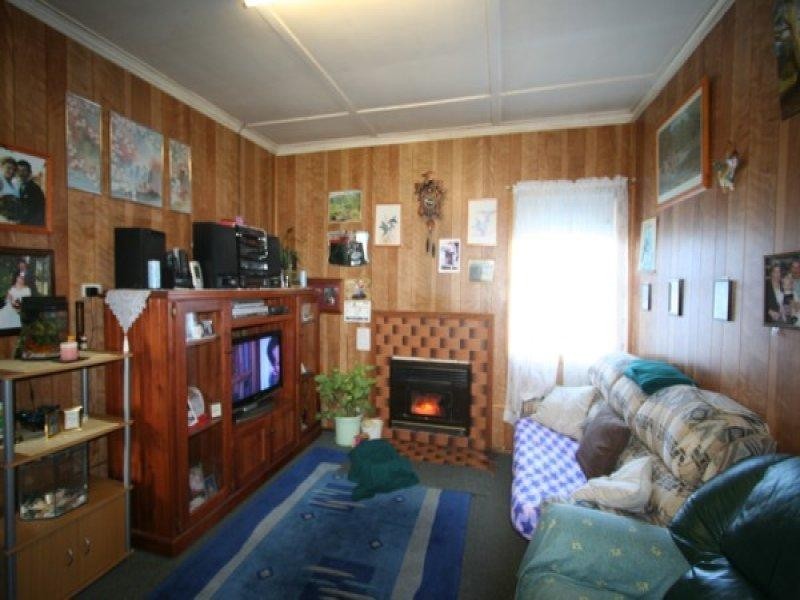 44 Margaret Street, Tenterfield NSW 2372