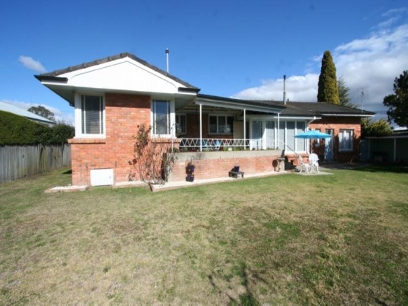 166 Manners Street, Tenterfield NSW 2372