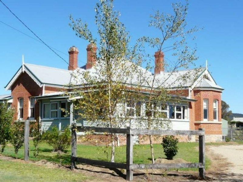 151 Petrie Street, Tenterfield NSW 2372