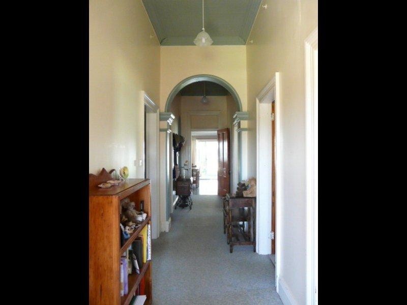 151 Petrie Street, Tenterfield NSW 2372