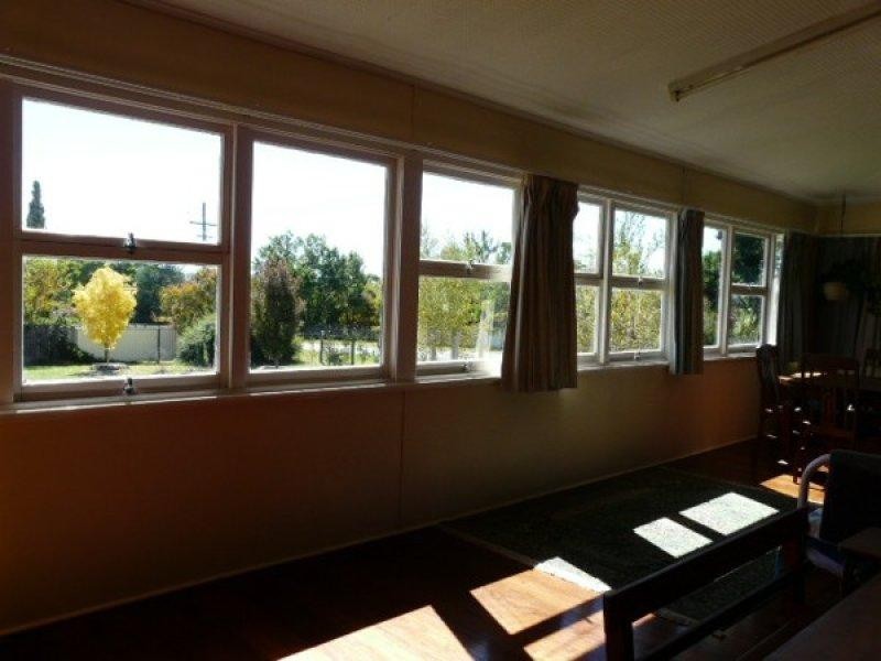 151 Petrie Street, Tenterfield NSW 2372