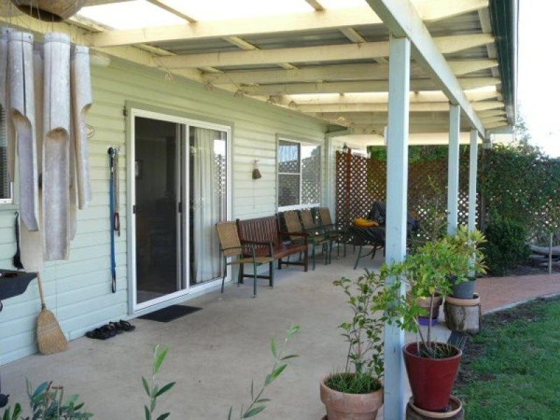 151 Petrie Street, Tenterfield NSW 2372