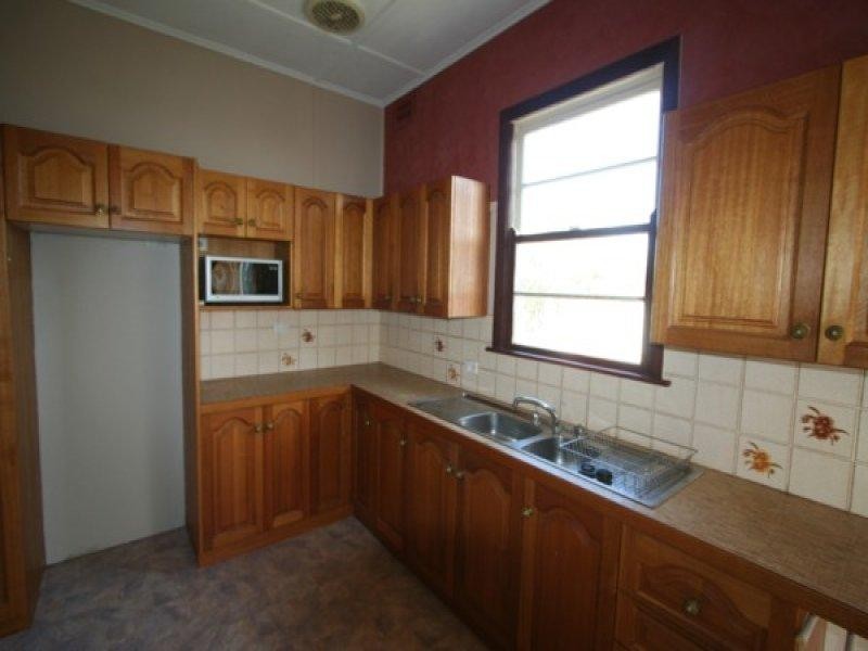 3 Molesworth Street, Tenterfield NSW 2372