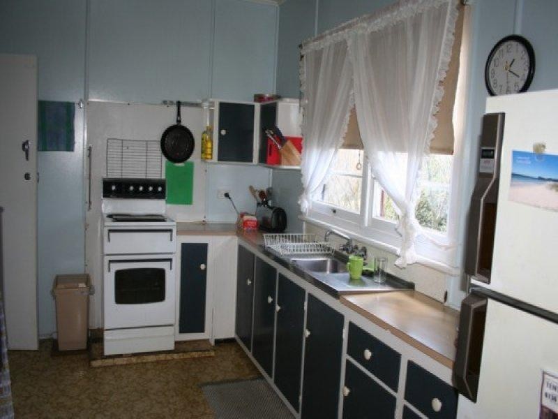 72 Manners Street, Tenterfield NSW 2372