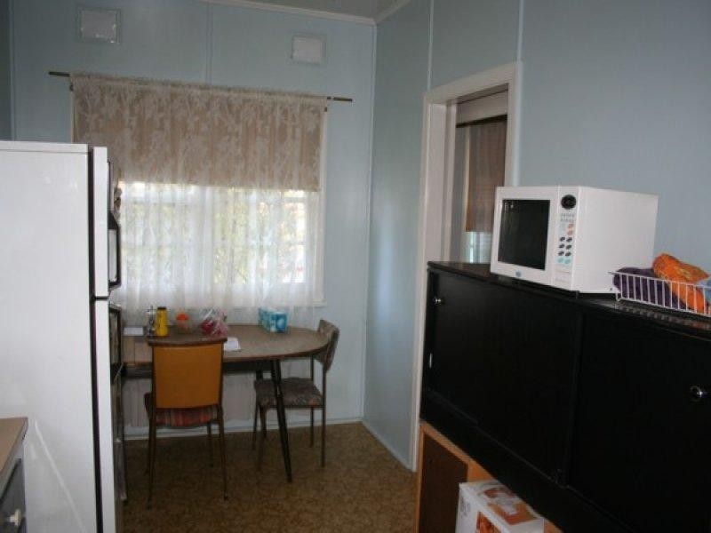 72 Manners Street, Tenterfield NSW 2372