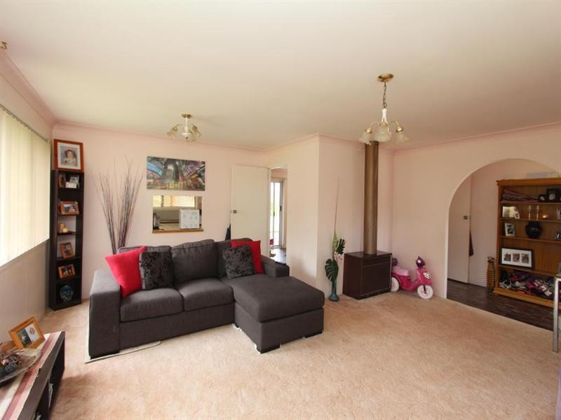 215 Logan Street, Tenterfield NSW 2372