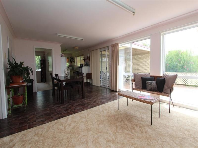 215 Logan Street, Tenterfield NSW 2372