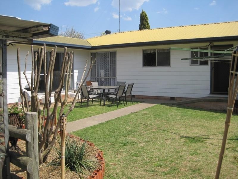 91 Logan Street, Tenterfield NSW 2372
