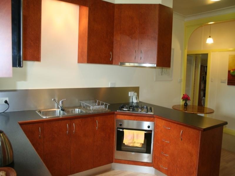 111 Molesworth Street, Tenterfield NSW 2372