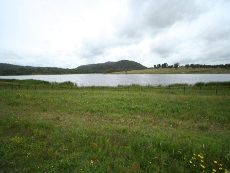 37 Parkes Drive, Tenterfield NSW 2372