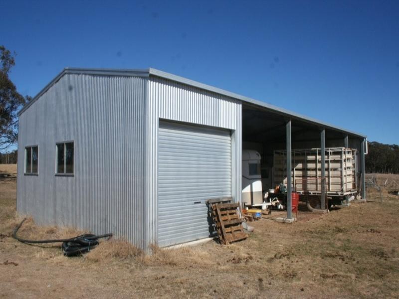 ‘St John’ Robinsons Road, Tenterfield NSW 2372