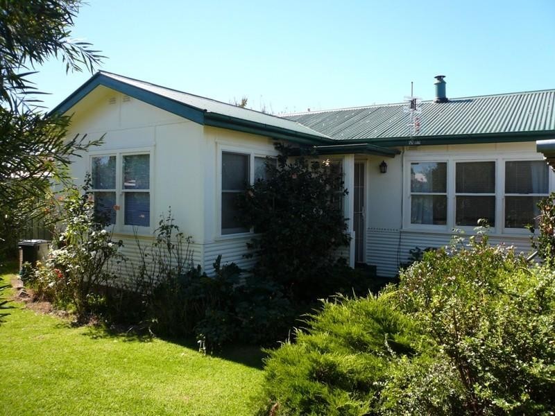 85A Pelham Street, Tenterfield NSW 2372