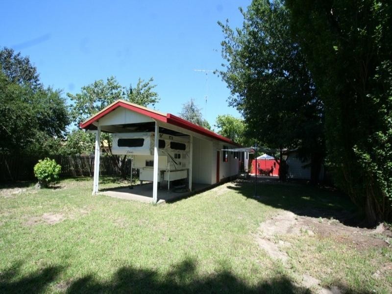 93 Logan Street, Tenterfield NSW 2372