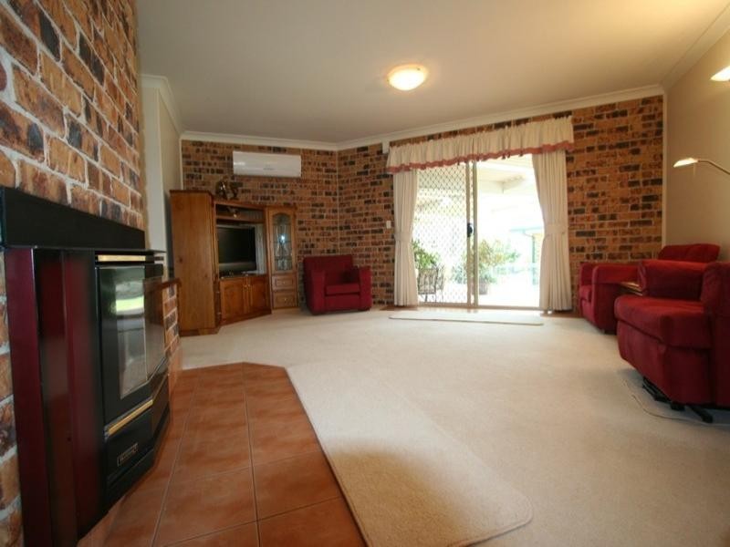 26 East Street, Tenterfield NSW 2372