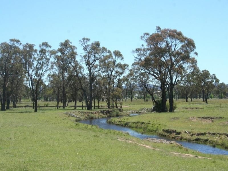 Benbraggie Dulhuntys Road, Deepwater NSW 2371