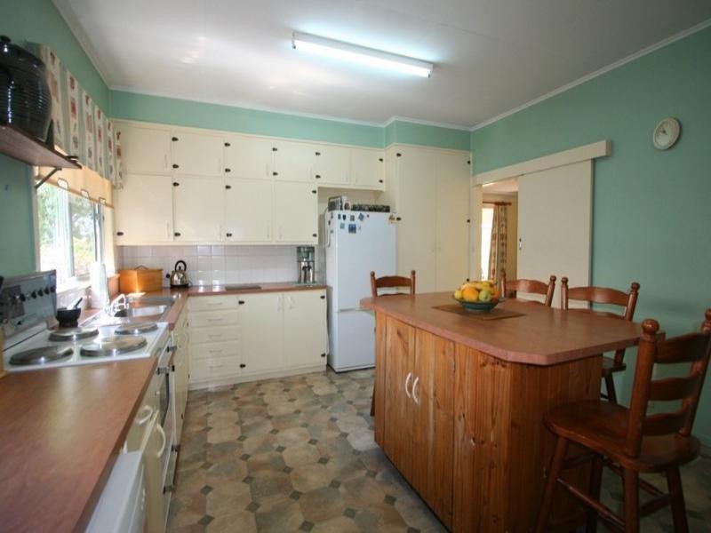 15 Margaret Street, Tenterfield NSW 2372