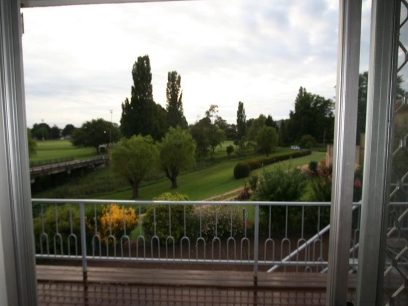 67A High Street, Tenterfield NSW 2372