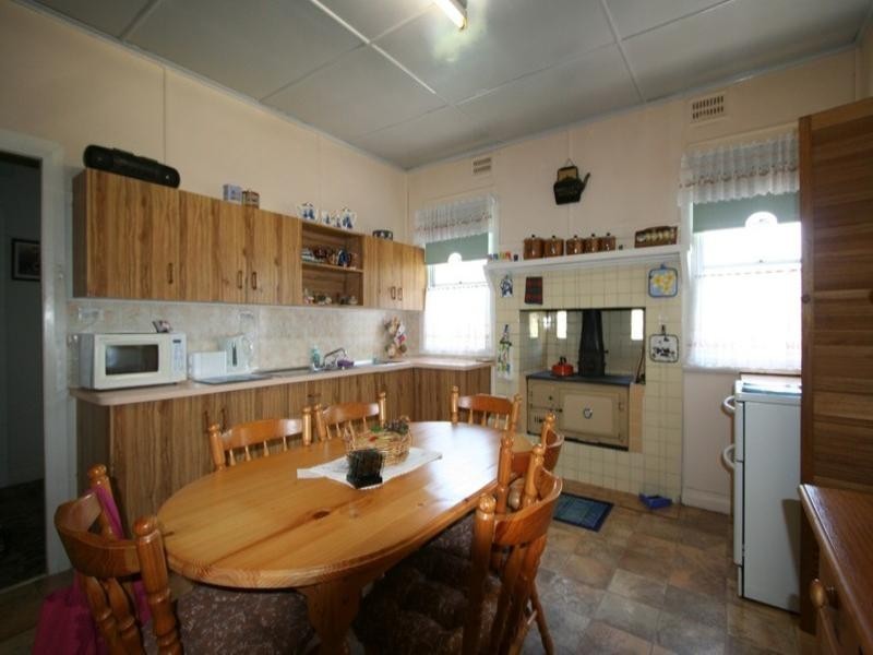 70 Manners Street, Tenterfield NSW 2372