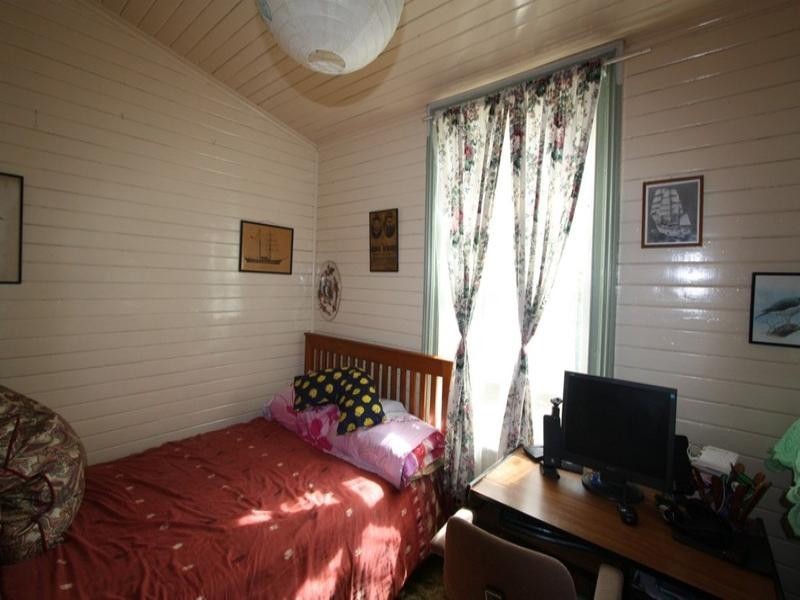62 Simpson Street, Tenterfield NSW 2372