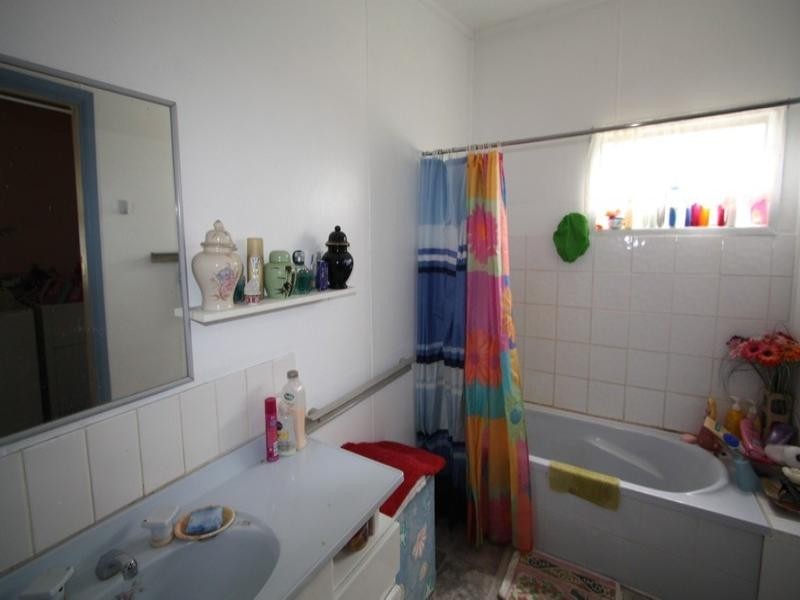 62 Simpson Street, Tenterfield NSW 2372