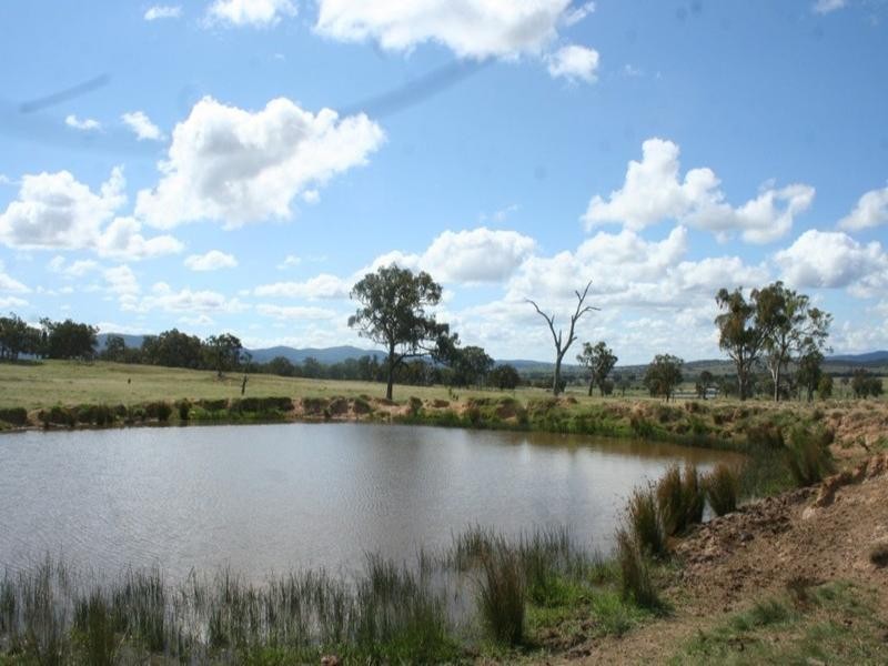 3 Roos Road, Tenterfield NSW 2372