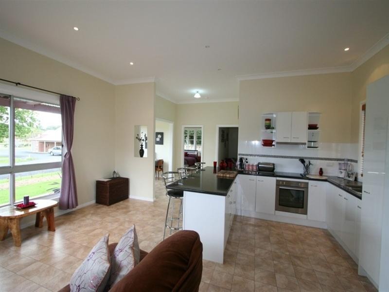 99 Scott Street, Tenterfield NSW 2372