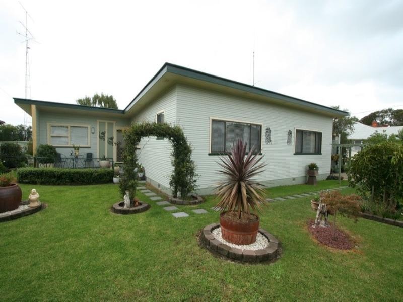 174 Manners Street, Tenterfield NSW 2372