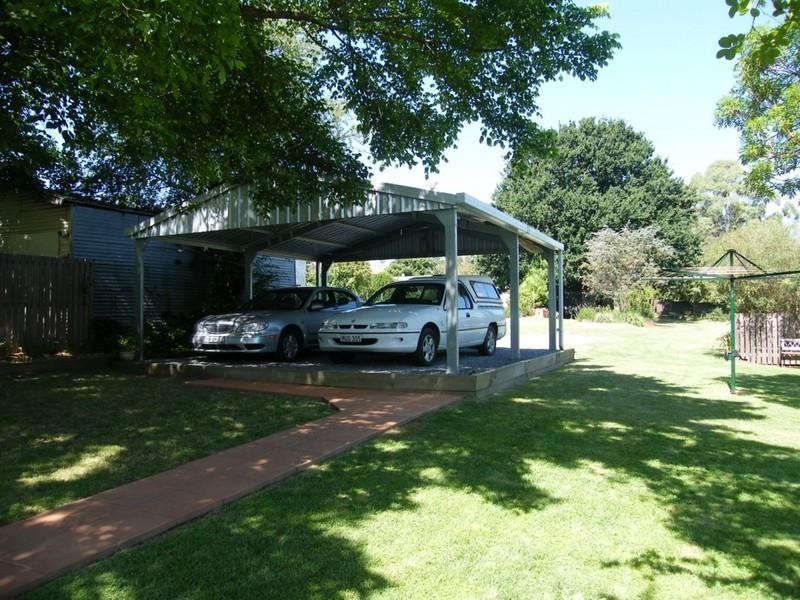 166 Bulwer Street, Tenterfield NSW 2372