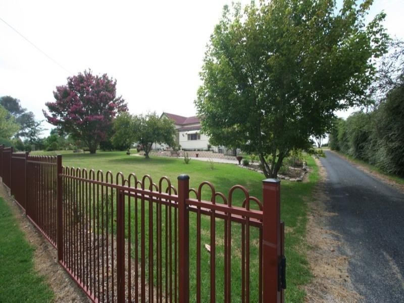 104 Mount Lindsay Road, Tenterfield NSW 2372