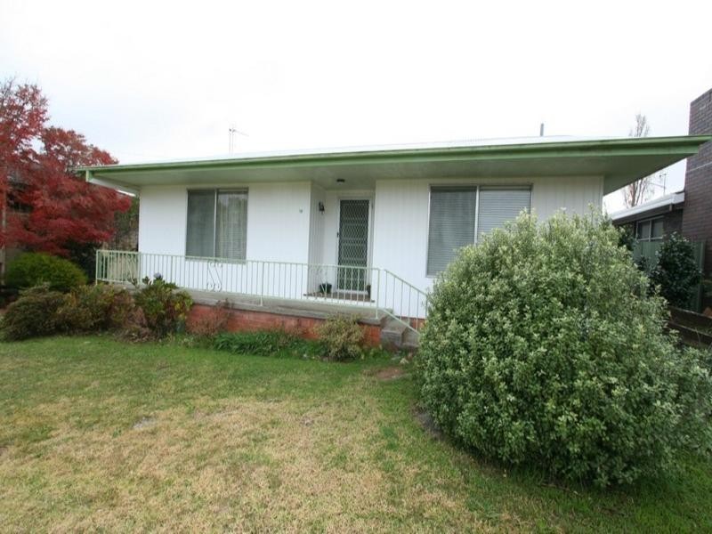 96 Martin Street, Tenterfield NSW 2372