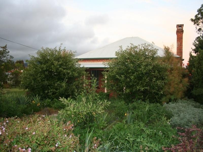 50 Wood Street, Tenterfield NSW 2372